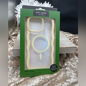 Kate Spade Butter Light Yellow Wavy iPhone 16 Pro Max Case